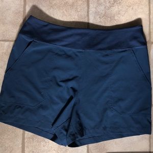 Patagonia moisture wicking shorts Sz L